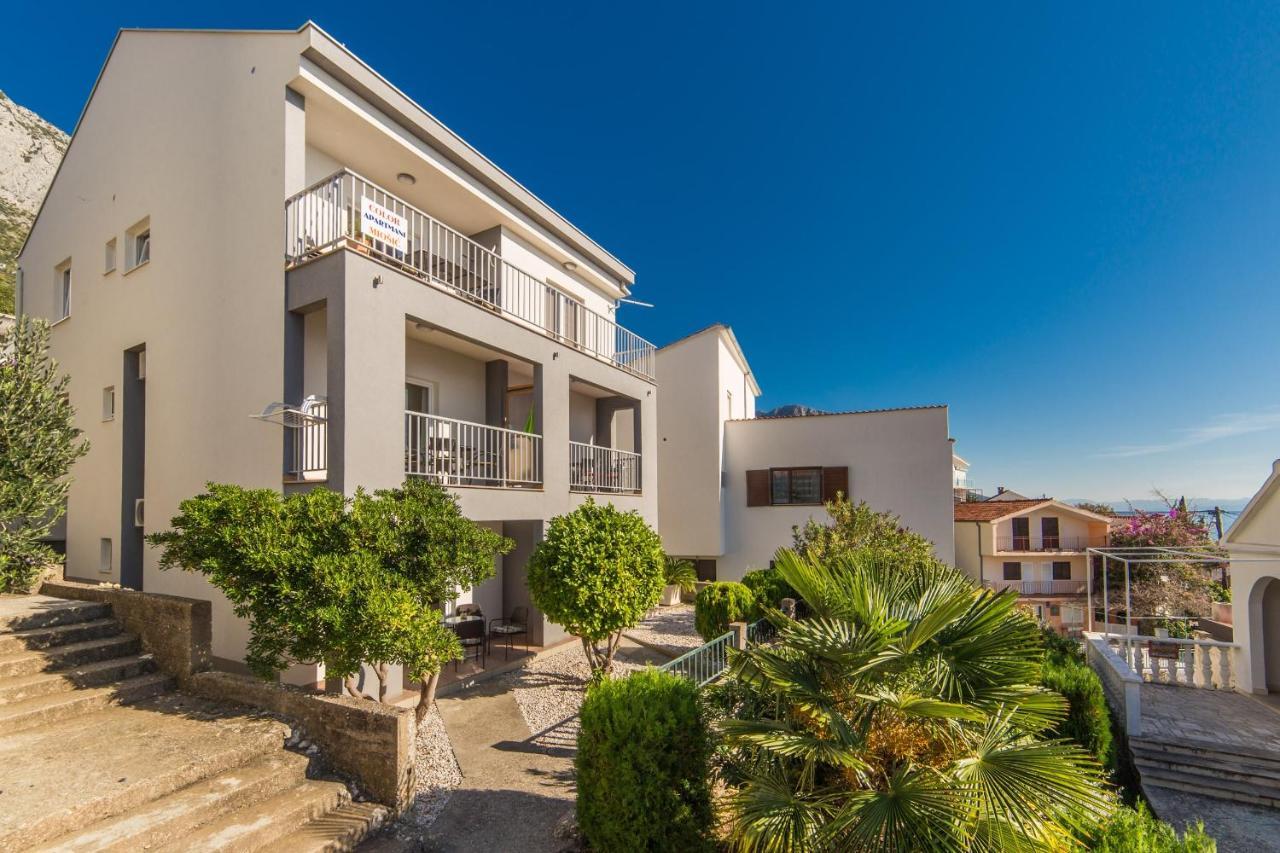 Apartments By The Sea Brist, Makarska - 11078 Екстер'єр фото