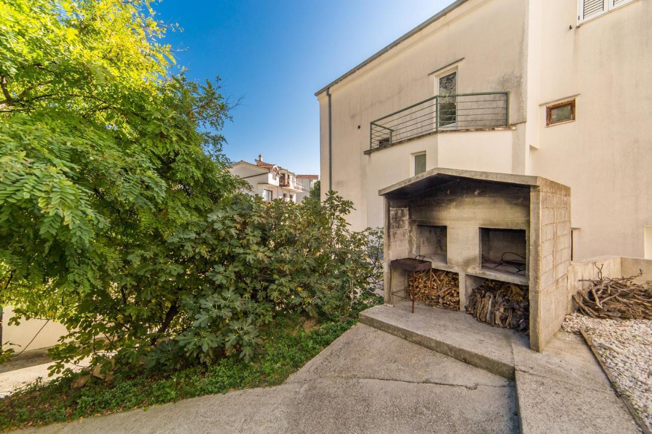 Apartments By The Sea Brist, Makarska - 11078 Екстер'єр фото