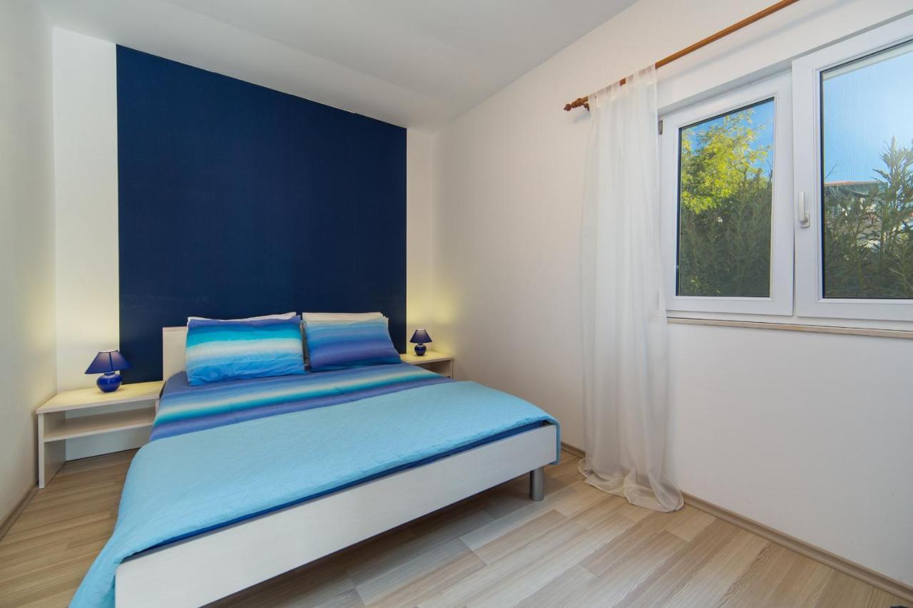 Apartments By The Sea Brist, Makarska - 11078 Екстер'єр фото
