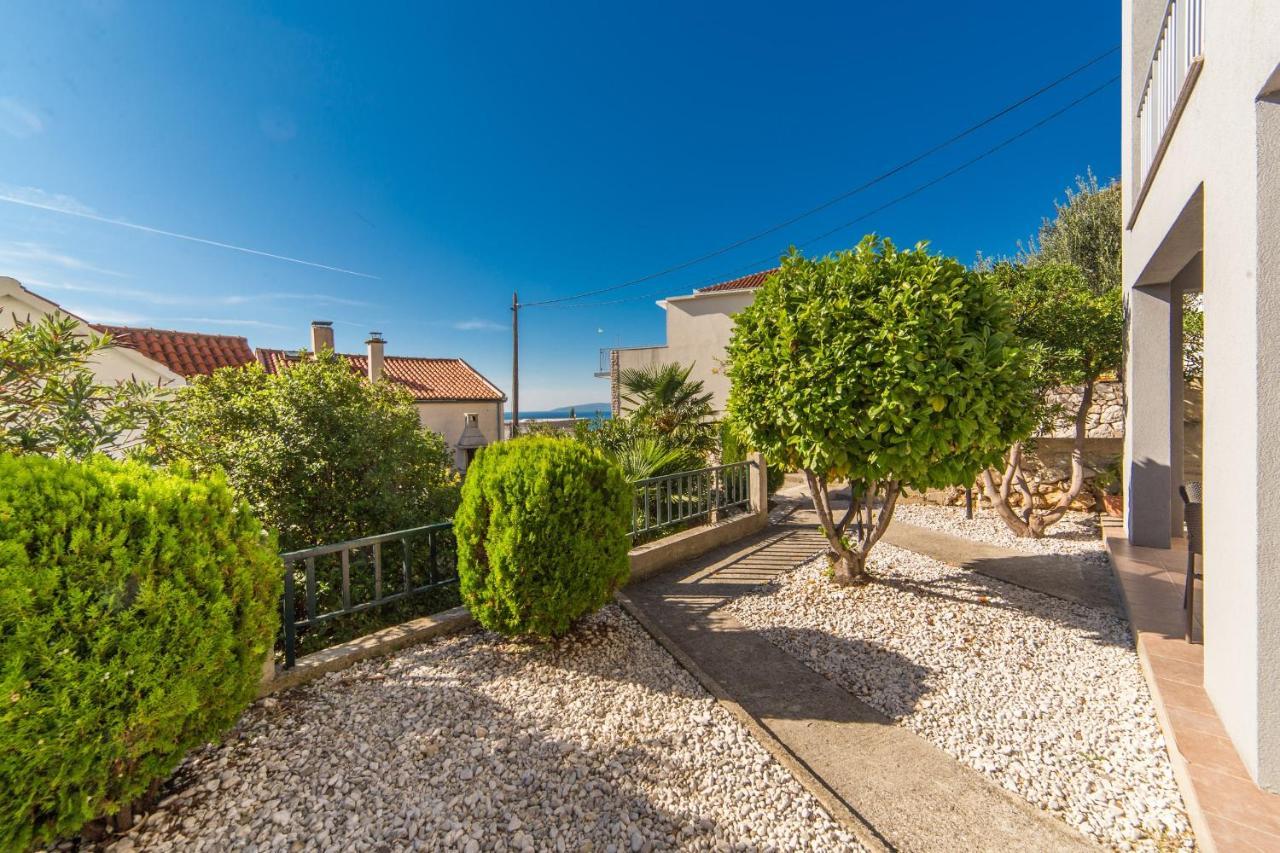 Apartments By The Sea Brist, Makarska - 11078 Екстер'єр фото